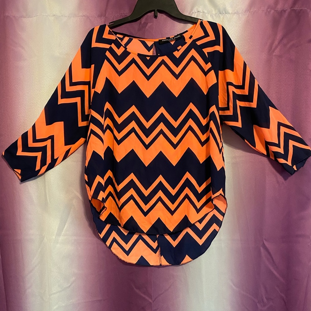 Gorgeous flowy Chevron Top